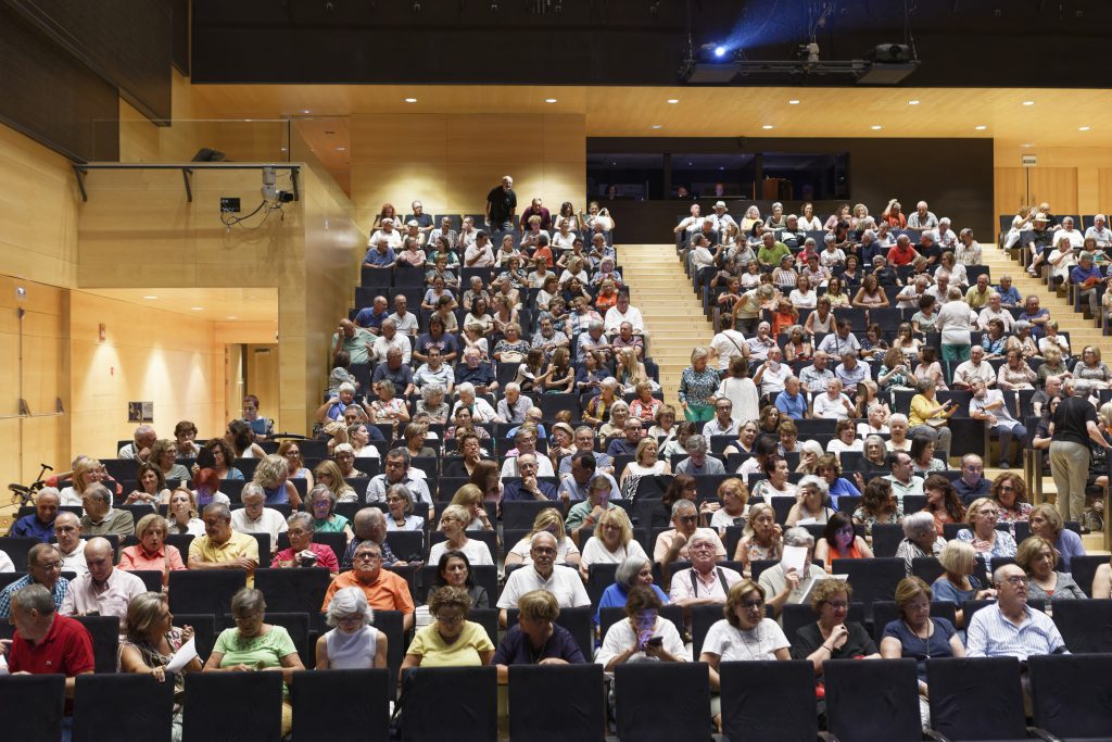 Acto De Bienvenida Del Curso Universitat Per A Majors